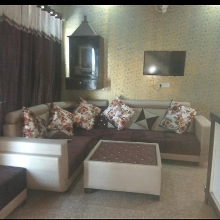 Dev Hotel Pataudi 외부 사진